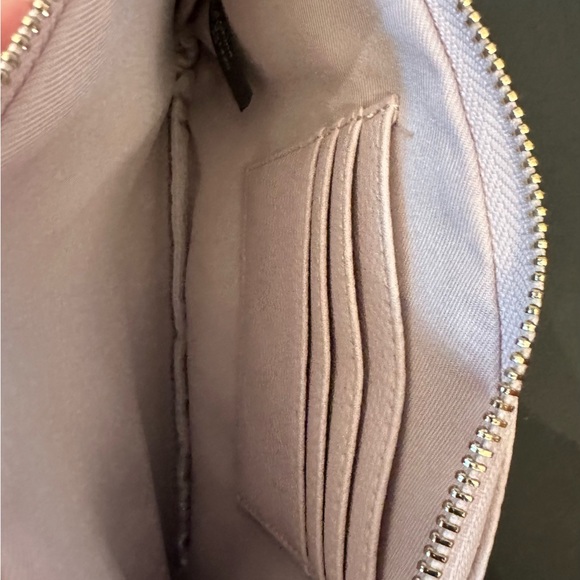 Guess Wrislet Bag - Picture 3 of 8